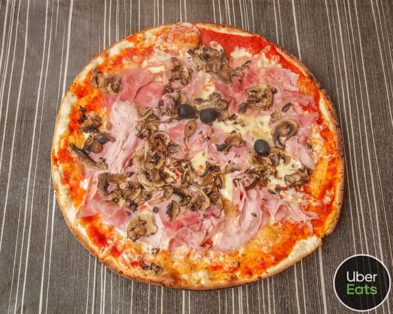 Pizza reine fait maison